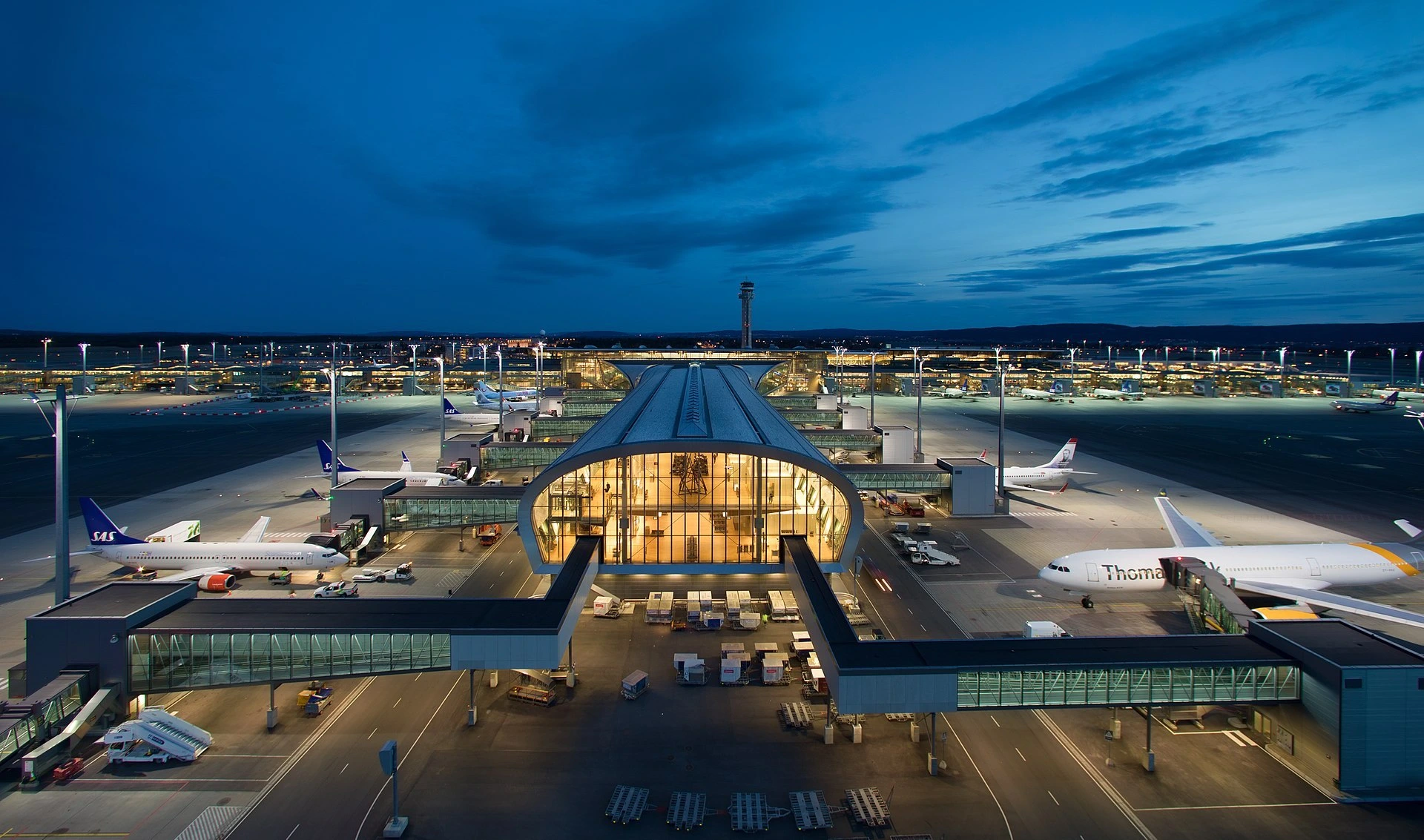 Oslo Airport Terminal structural roof system